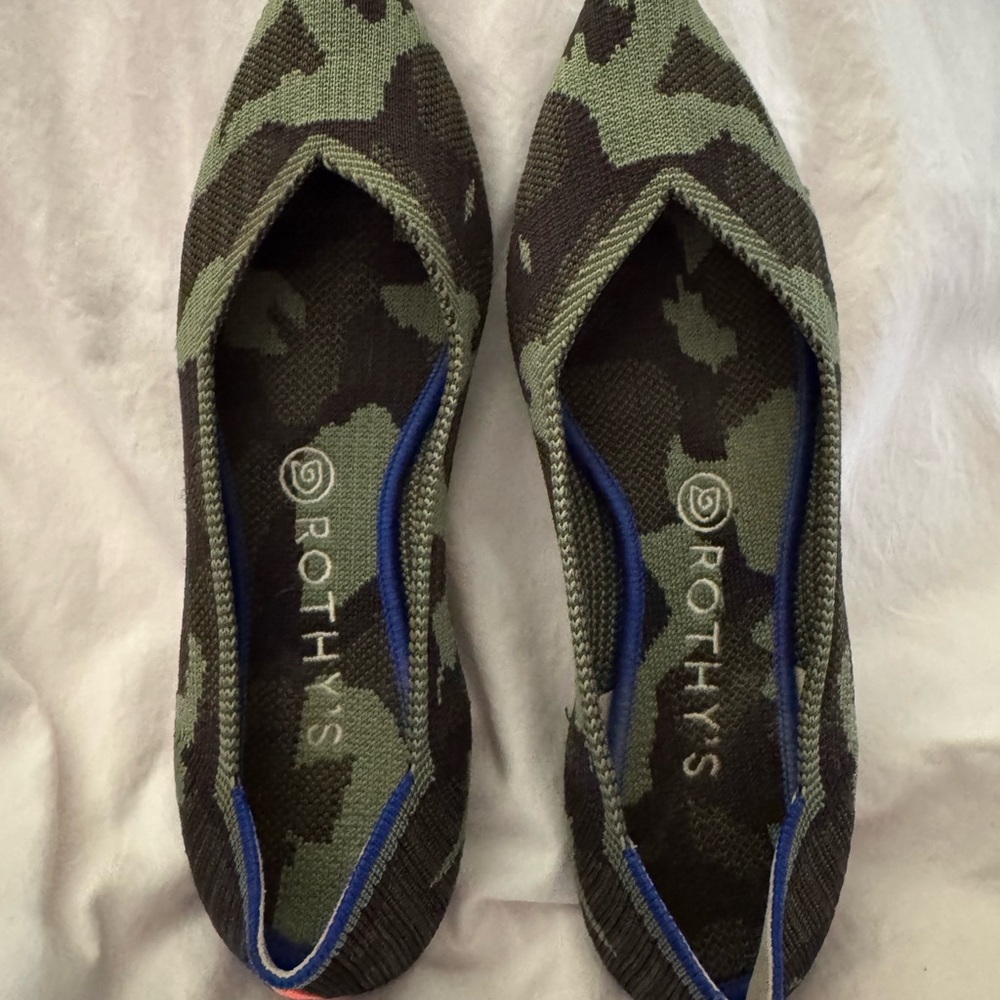 Rothy’s Camouflage Flats – Green & Black Knit Pointed Flats